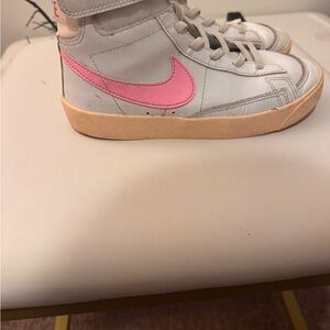 Nike Kids High-Top Sneakers - White and Pink